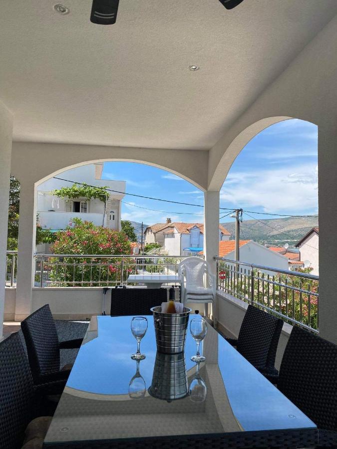 Genesis Appartement Trogir Buitenkant foto